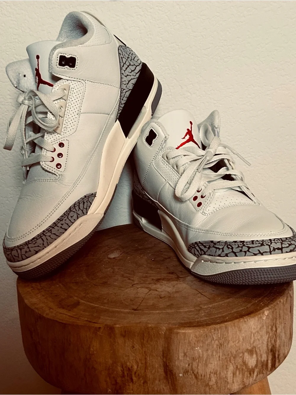 Jordan Men's Retro Sneakers - White/Red/Gray